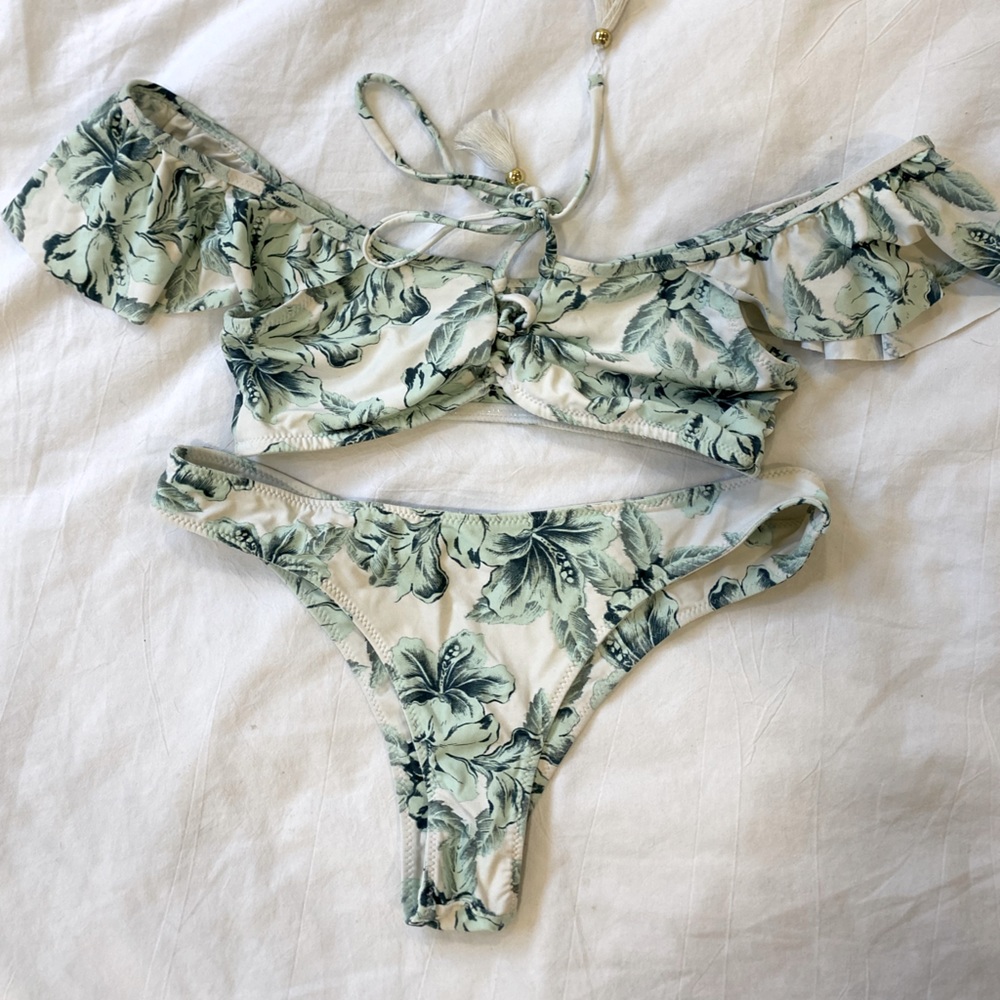 Revolve Bikini Size Small